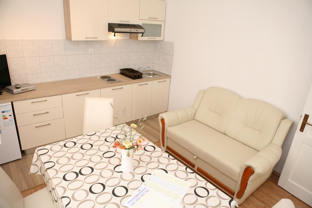 Apartments Radic 特罗吉尔 外观 照片